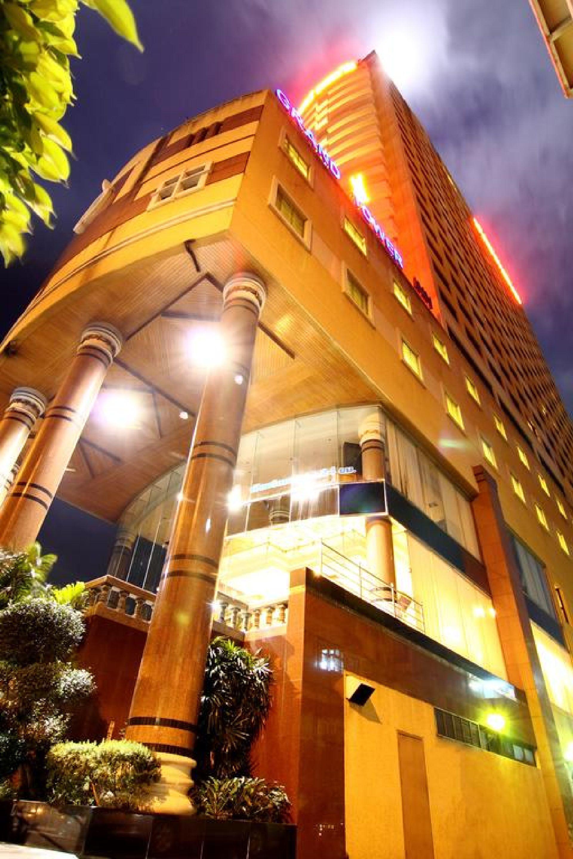 Grand Tower Inn Rama 6 Bangkok Bagian luar foto
