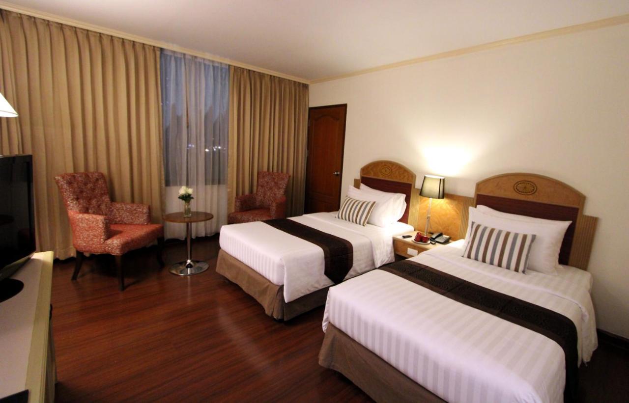 Grand Tower Inn Rama 6 Bangkok Bagian luar foto