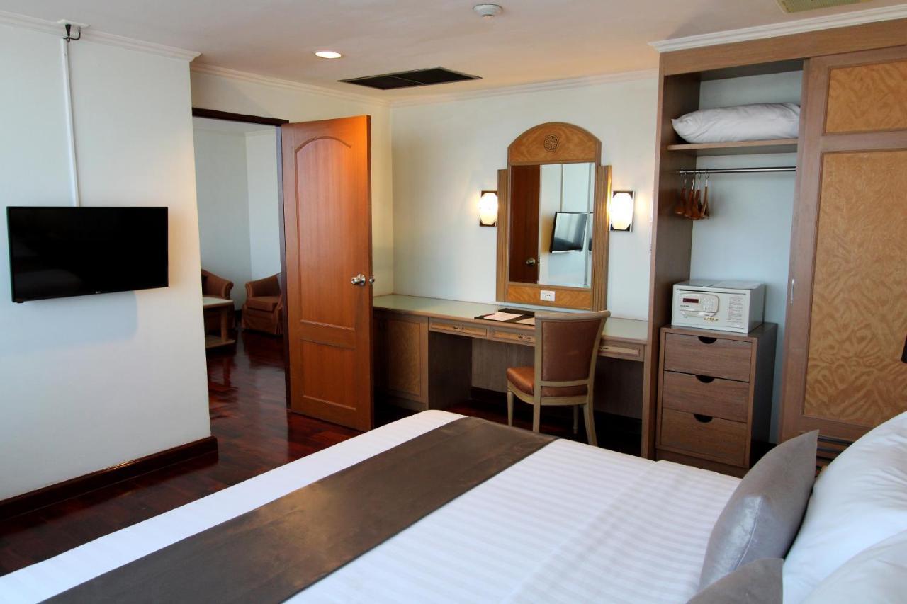 Grand Tower Inn Rama 6 Bangkok Bagian luar foto