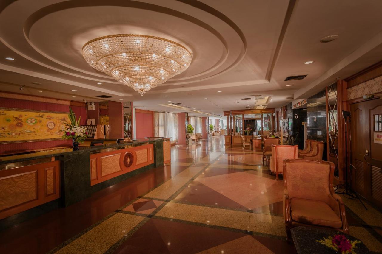 Grand Tower Inn Rama 6 Bangkok Bagian luar foto
